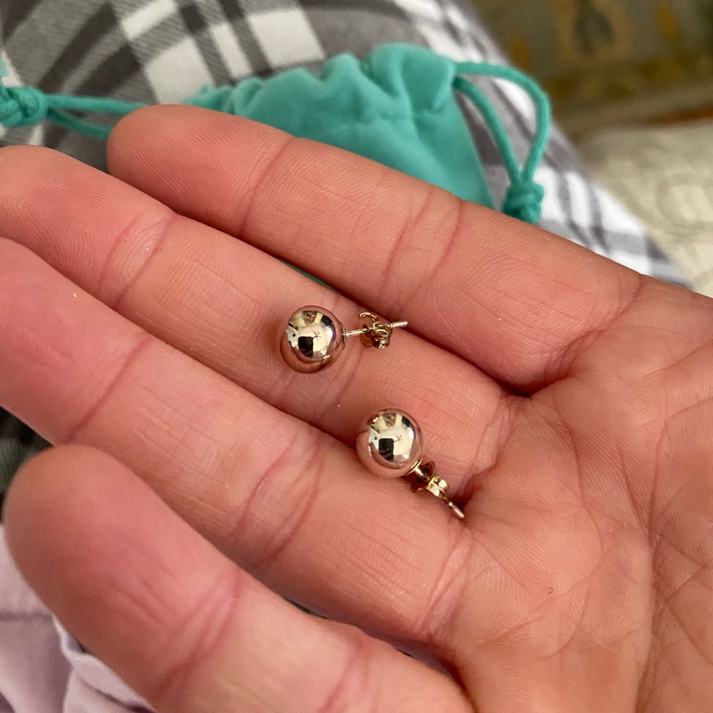 Brilliant Earth rose gold ball studs (8mm) - Picture 3 of 4